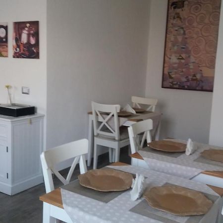 Venustas Bed and Breakfast LMP Eksteriør billede